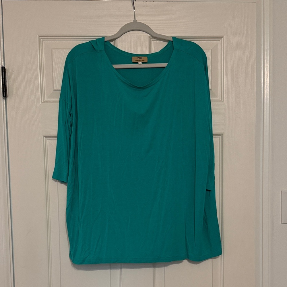 Chico's Vibrant Teal Long Sleeve Top